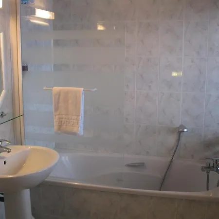 オーベルジュ デ トロワ シャトー エーグイスハイム