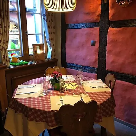 Des Trois Chateaux 호텔 엥기쉬하임