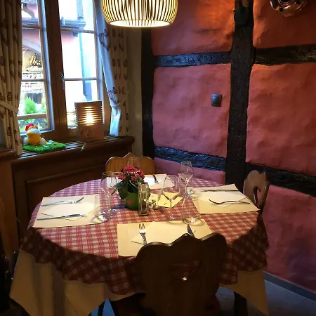 Hotel Des Trois Chateaux Eguisheim