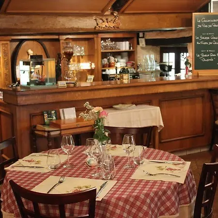 Hotel Des Trois Chateaux