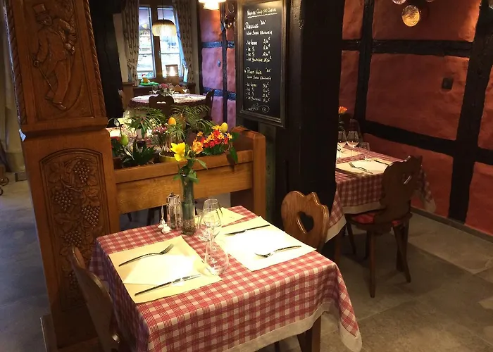 Hotel Des Trois Chateaux 2*