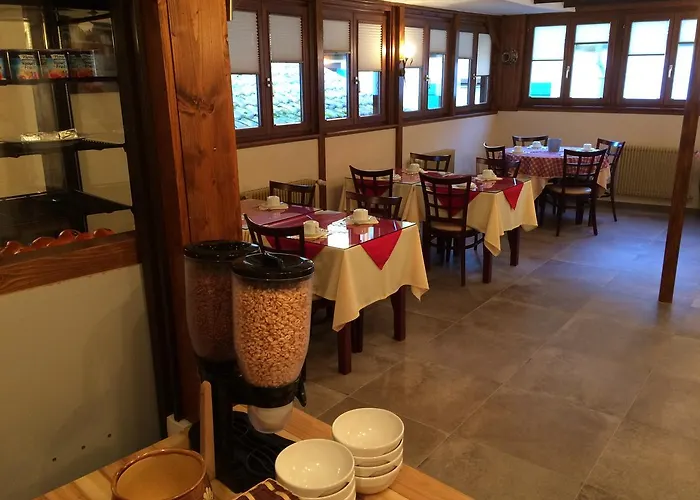 Des Trois Chateaux 2* Eguisheim